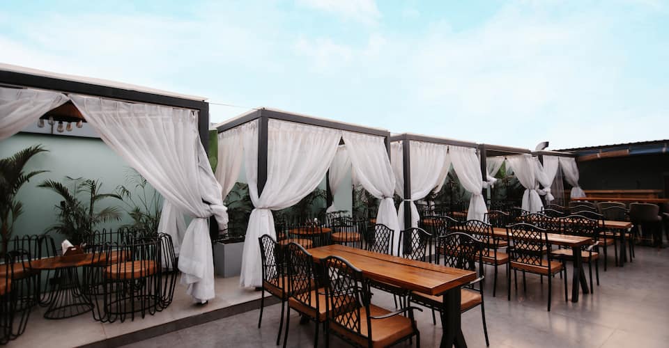 Barish Moon Bar & Lounge, Sector 38, Noida | Zomato